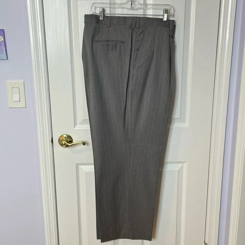 Burberry men's suit gray pinstripe wool 46L coat/38 pants